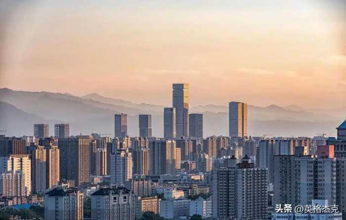 新一线城市排名：武汉第4，长沙第8，南京不敌西安，郑州领先青岛